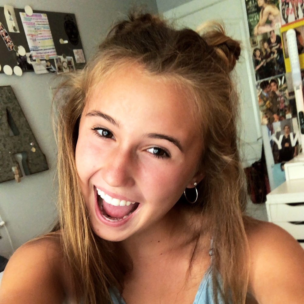 Meet your Posher, Addie